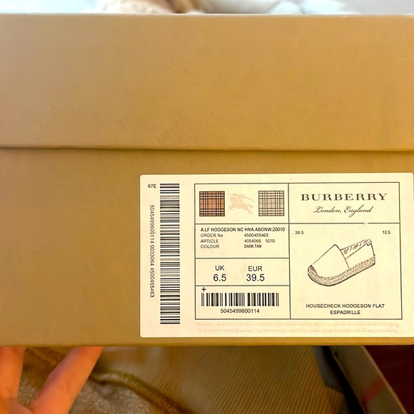 Burberry Hodgeson Espadrilles - Picture 7 of 7